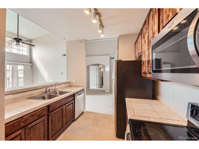 9481 E Mansfield Ave 305, Aurora, CO 80014