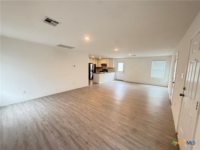 5863 Coahulia Ridge, Seguin, TX 78155