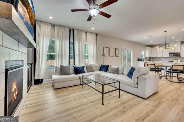 165 Brookstone Park E, Acworth, GA 30101