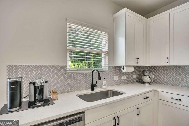 165 Brookstone Park E, Acworth, GA 30101