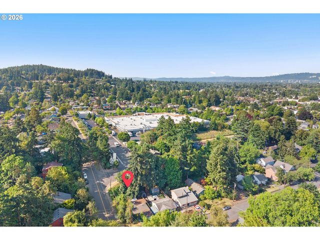 Ne 66TH Pl, Portland, OR 97213