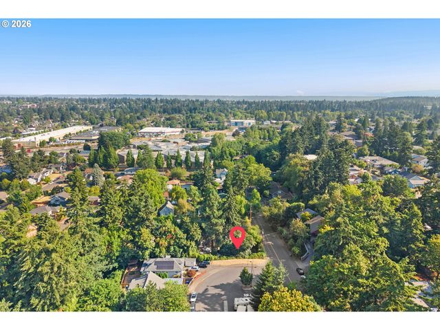 Ne 66TH Pl, Portland, OR 97213