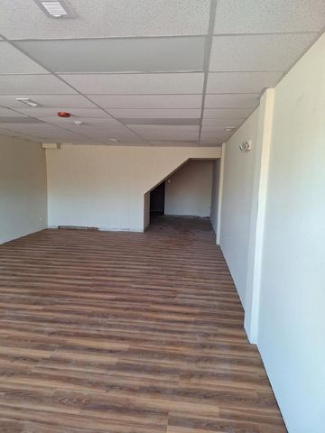 8801 S Roberts Road, Hickory Hills, IL 60457