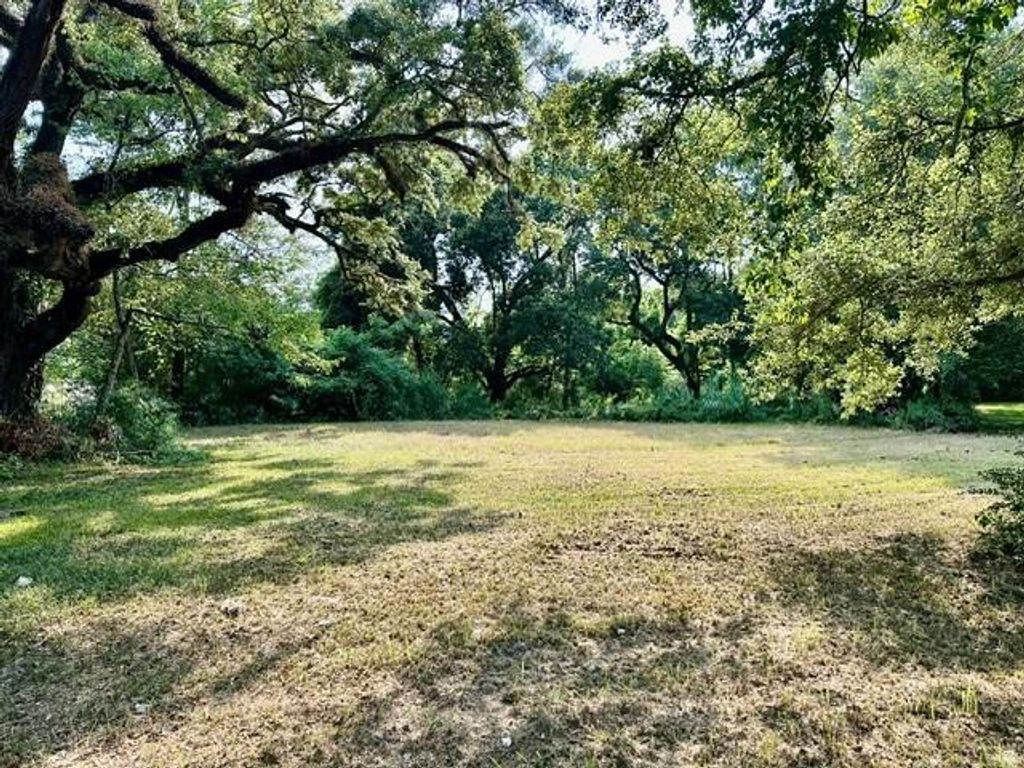 3901 Moffett Road, Mobile, AL 36618 — exterior