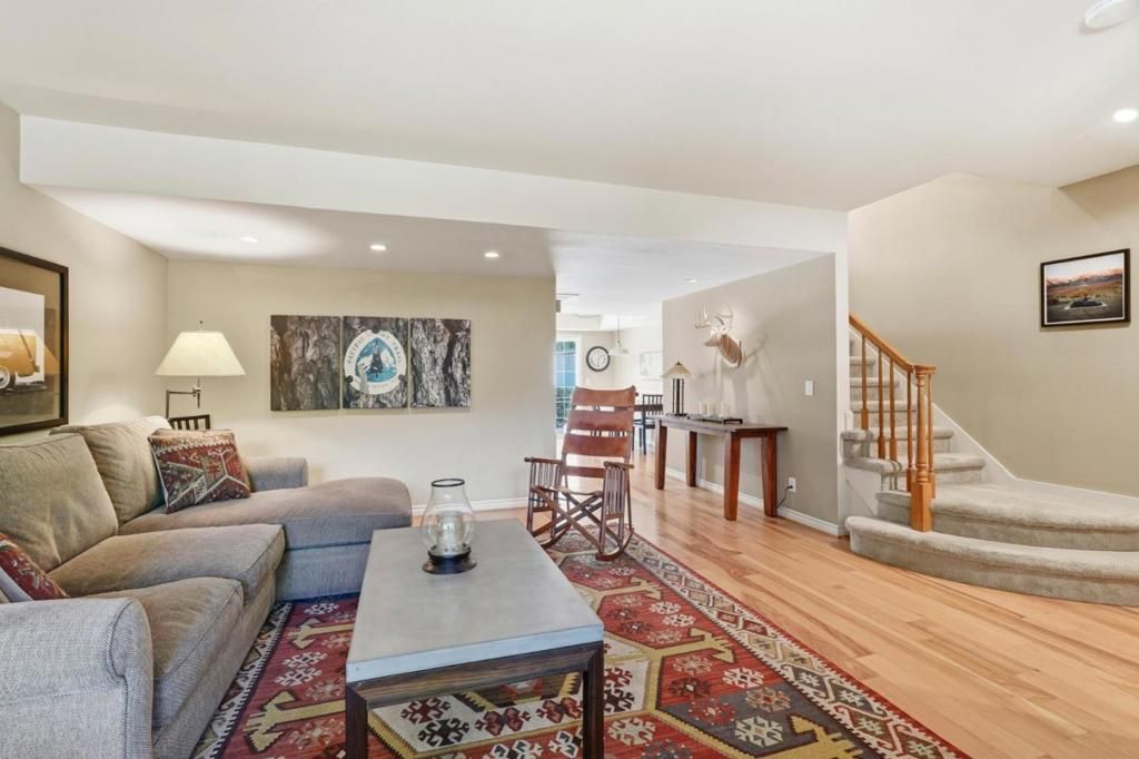 Image 8 of property listing at 6092 Calle De Amor, San Jose, CA 95124