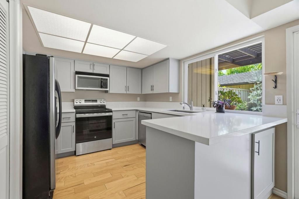 Image 9 of property listing at 6092 Calle De Amor, San Jose, CA 95124