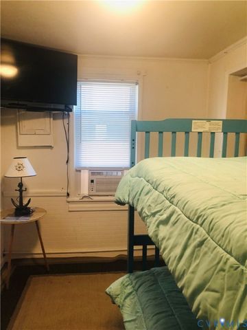 41 Hobday St, Mathews, VA 23128