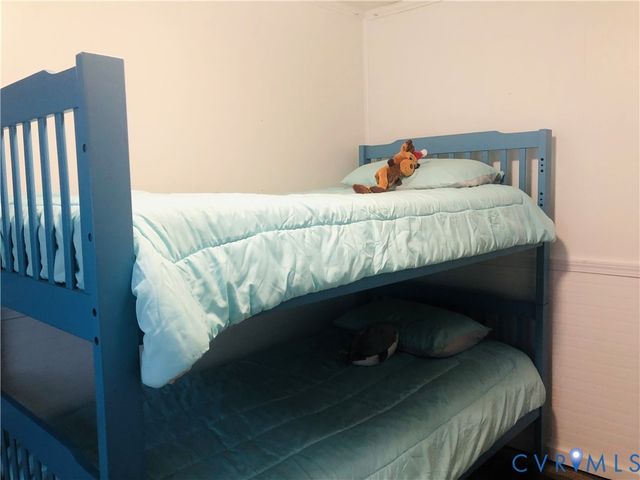 41 Hobday St, Mathews, VA 23128