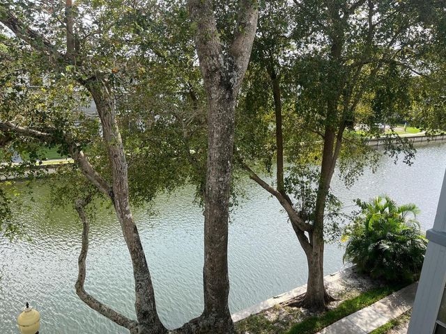 8360 Sands Point Boulevard 305, Fort Lauderdale, FL 33321