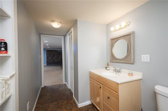 122 SE Moore Street, Blue Springs, MO 64014