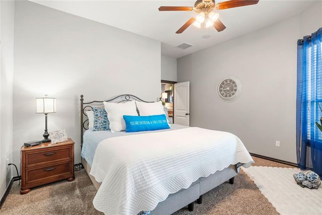 220 Boulevard Du Lac, Norman, OK 73071