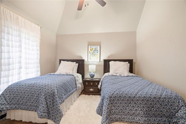 220 Boulevard Du Lac, Norman, OK 73071