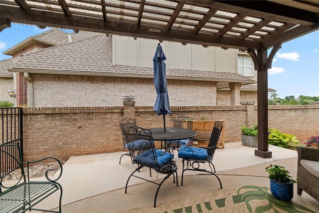 220 Boulevard Du Lac, Norman, OK 73071