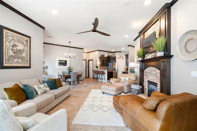 220 Boulevard Du Lac, Norman, OK 73071