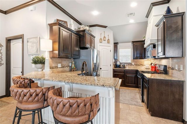 220 Boulevard Du Lac, Norman, OK 73071