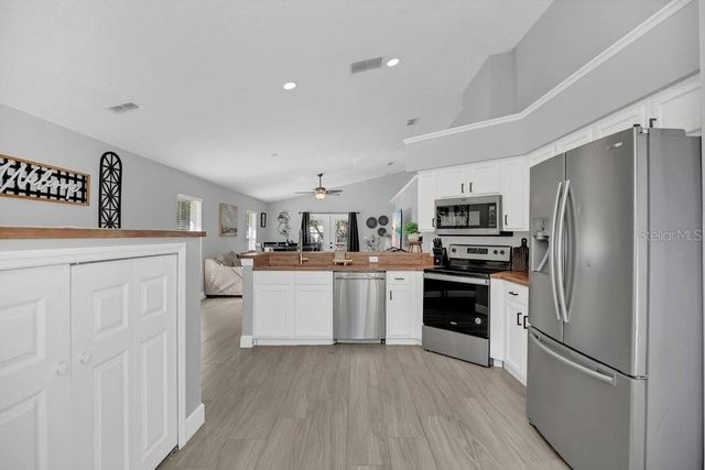 7220 LAKE DRIVE, Sanford, FL 32771