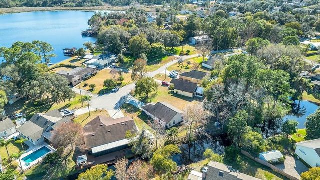 7220 LAKE DRIVE, Sanford, FL 32771