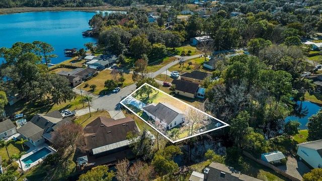 7220 LAKE DRIVE, Sanford, FL 32771