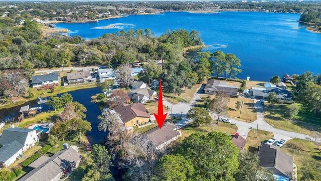 7220 LAKE DRIVE, Sanford, FL 32771