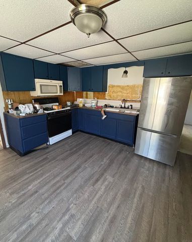 204 S Madison Street, Hazleton, IA 50641