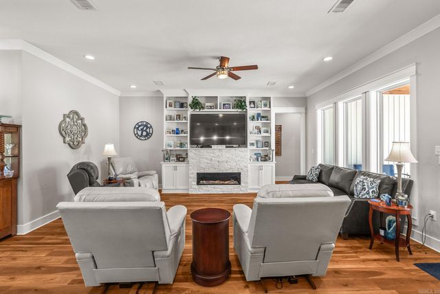 107 Holloway, Greenbrier, AR 72058
