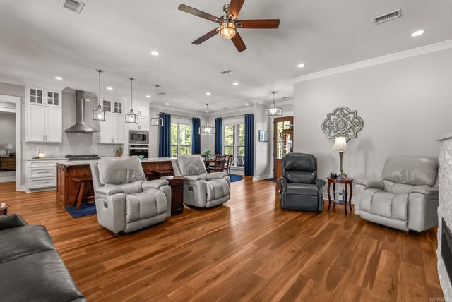 107 Holloway, Greenbrier, AR 72058