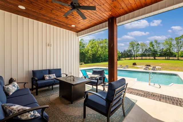 107 Holloway, Greenbrier, AR 72058