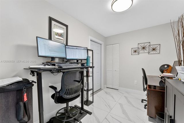 2051 NW 93rd Ln, Sunrise, FL 33322