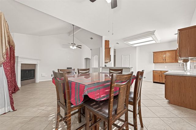 4919 Falls Circle, Missouri City, TX 77459