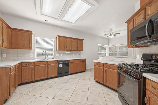 4919 Falls Circle, Missouri City, TX 77459