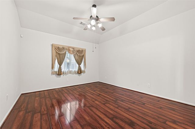 4919 Falls Circle, Missouri City, TX 77459