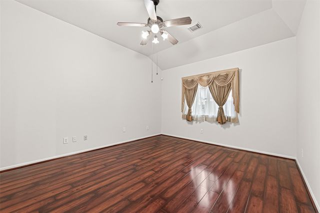 4919 Falls Circle, Missouri City, TX 77459