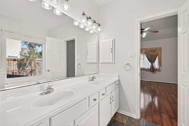 4919 Falls Circle, Missouri City, TX 77459