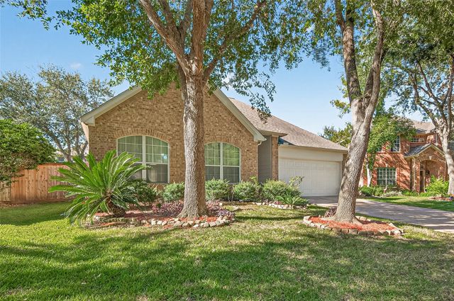 4919 Falls Circle, Missouri City, TX 77459