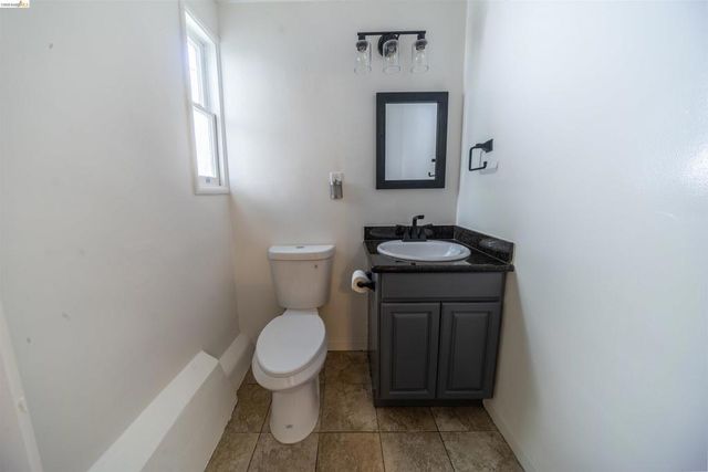 3419 65Th Ave, Oakland, CA 94605