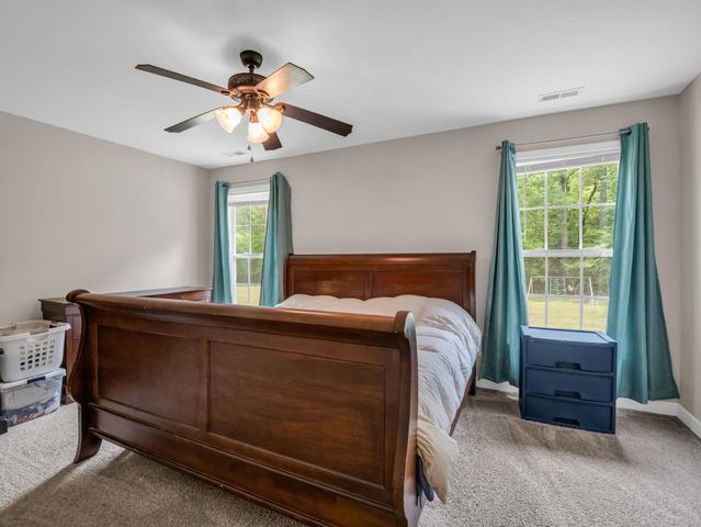216 Hillcrest Dr, Gaffney, SC 29340