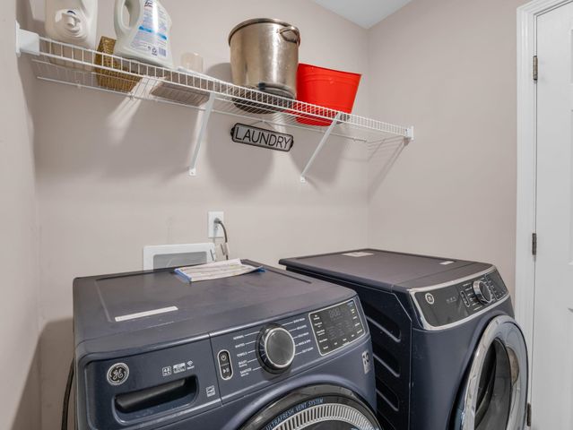 216 Hillcrest Dr, Gaffney, SC 29340