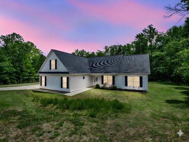 216 Hillcrest Dr, Gaffney, SC 29340