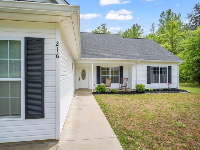 216 Hillcrest Dr, Gaffney, SC 29340
