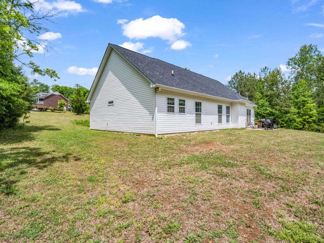 216 Hillcrest Dr, Gaffney, SC 29340