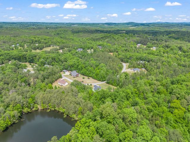 216 Hillcrest Dr, Gaffney, SC 29340