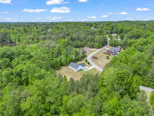 216 Hillcrest Dr, Gaffney, SC 29340