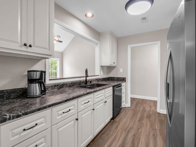 216 Hillcrest Dr, Gaffney, SC 29340