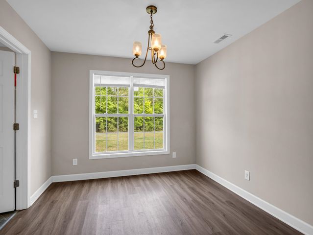 216 Hillcrest Dr, Gaffney, SC 29340