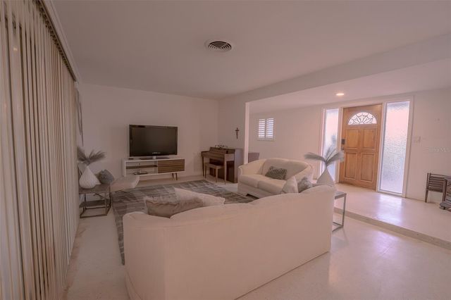 14001 YACHT CLUB BOULEVARD, Seminole, FL 33776