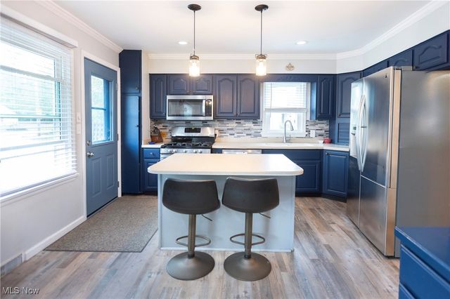 26741 Osborn Road, Bay Village, OH 44140