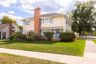 26741 Osborn Road, Bay Village, OH 44140