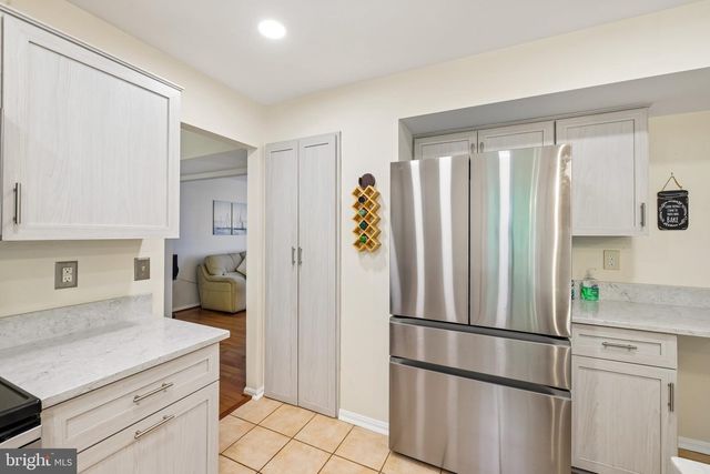8522 AUTUMN RUST RD, Ellicott City, MD 21043