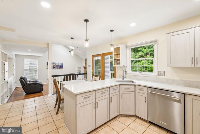 8522 AUTUMN RUST RD, Ellicott City, MD 21043
