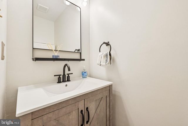 8522 AUTUMN RUST RD, Ellicott City, MD 21043